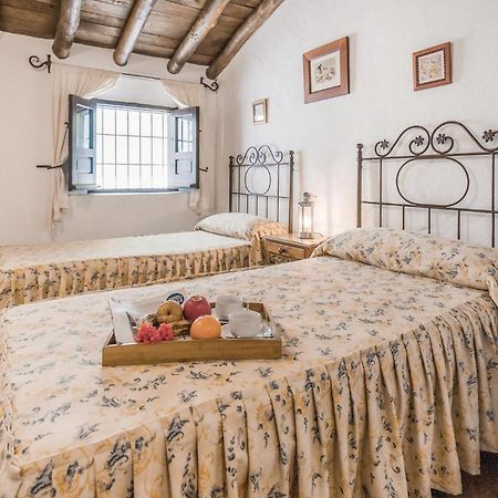 Cozy Home In Zahara De La Sierra With Kitchen Exteriör bild