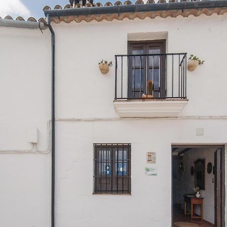 Cozy Home In Zahara De La Sierra With Kitchen Exteriör bild