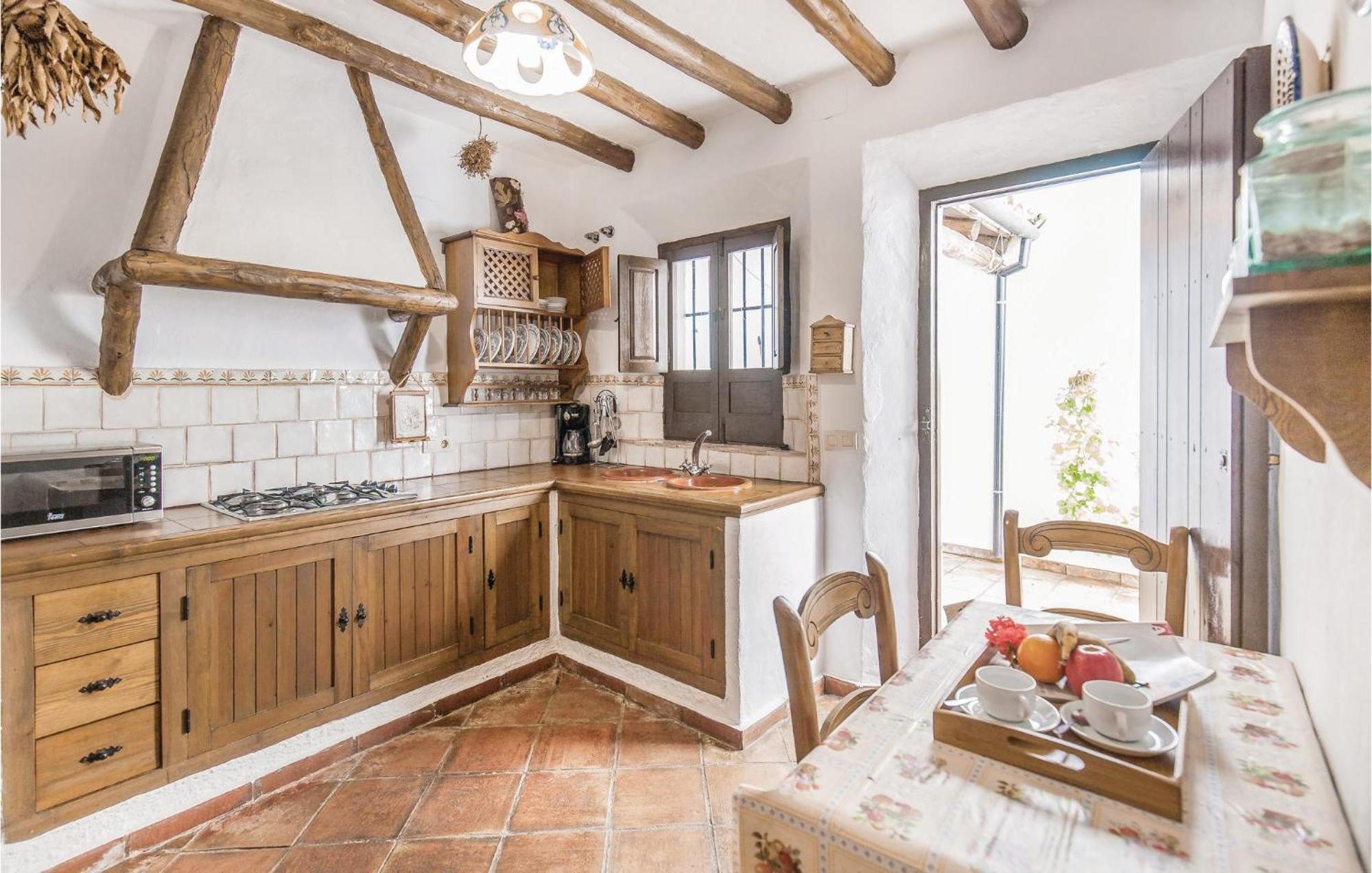 Cozy Home In Zahara De La Sierra With Kitchen Exteriör bild